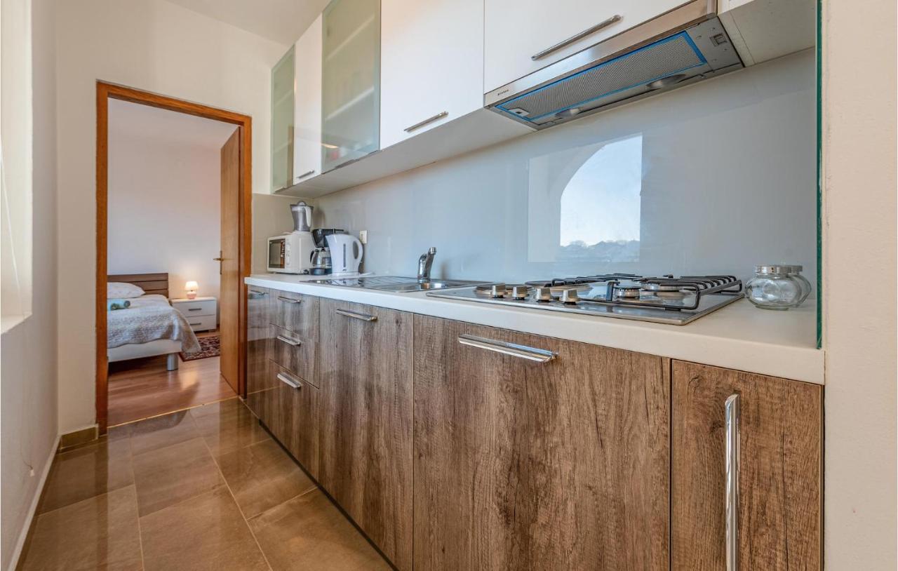 Amazing Apartment In Pakostane Exterior photo