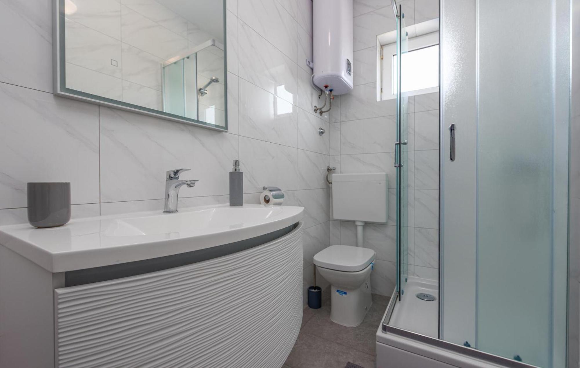 Amazing Apartment In Pakostane Exterior photo