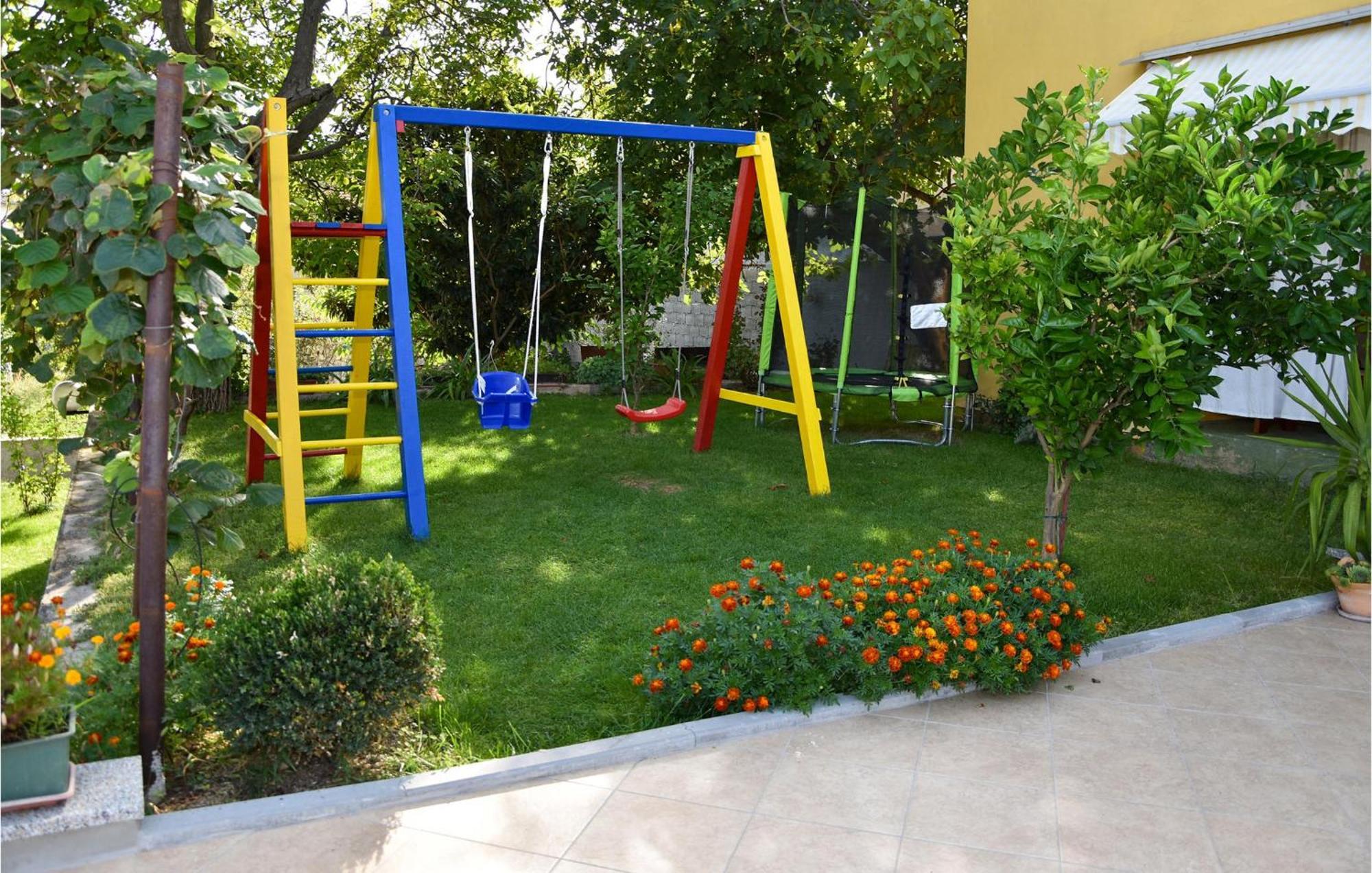 Amazing Apartment In Pakostane Exterior photo